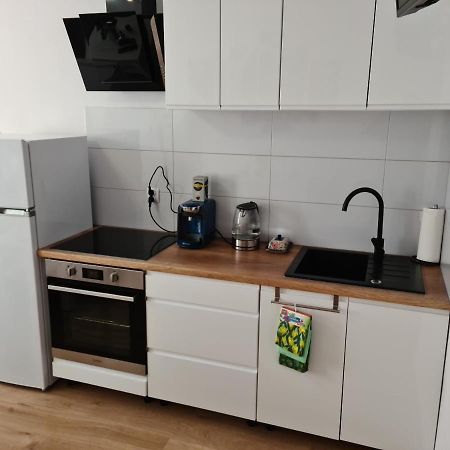 Apartament De Luxe Emily 耶莱尼亚古拉 外观 照片